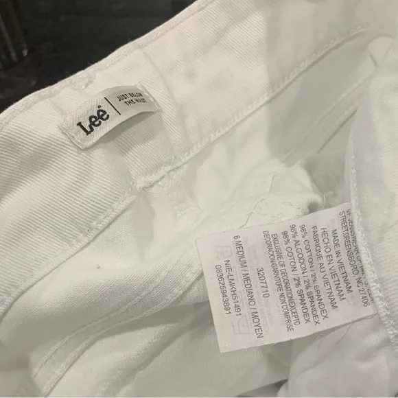 Lee Jeans White Capri Size 6 Medium - Picture 8 of 8